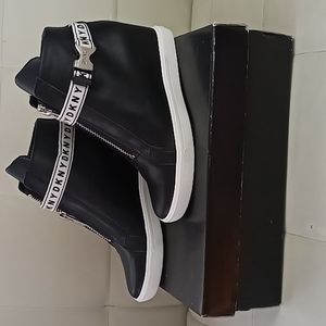 DKNY Caddie Wedge Sneakers Black Size 8